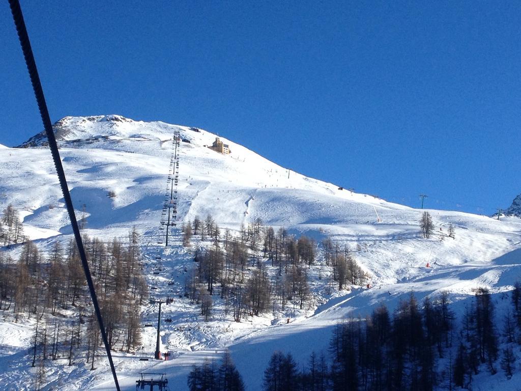 Olimpic Village Th Sestriere Apartments Bagian luar foto