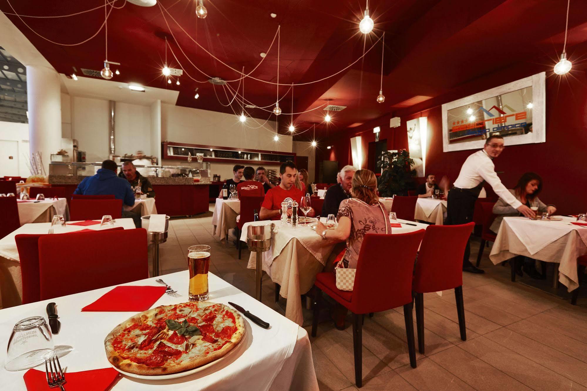 Olimpic Village Th Sestriere Apartments Bagian luar foto